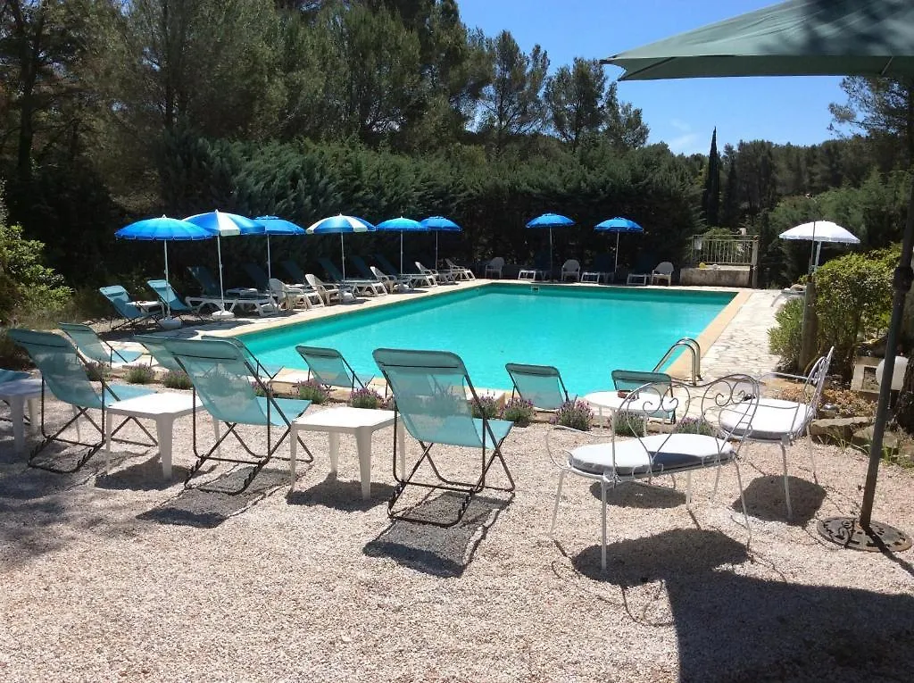 Hotel La Cigaliere Le Beausset 2*,  Francie