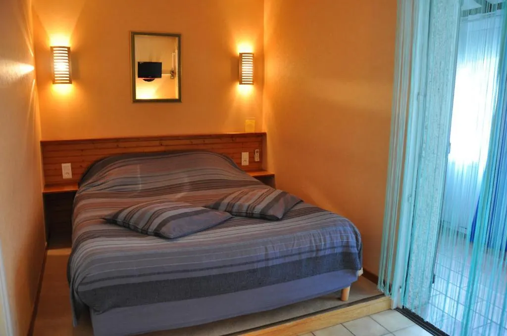 **  Hotel La Cigaliere Le Beausset Francie